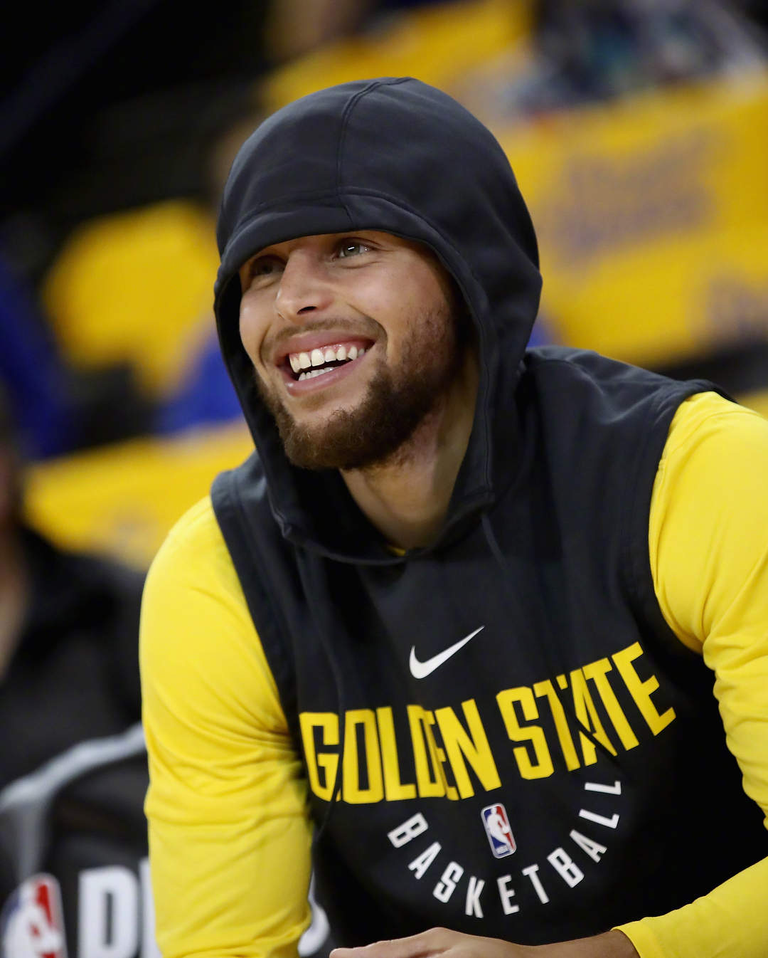 附近的逼抢 附近的逼抢